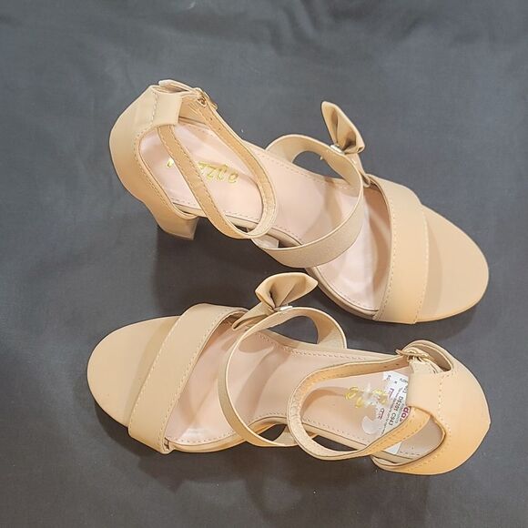 BRAND NEW PAZZLE DOUBLE BOWNOT ROUND TOE BLOCK HEEL SANDAL - Picture 8 of 15